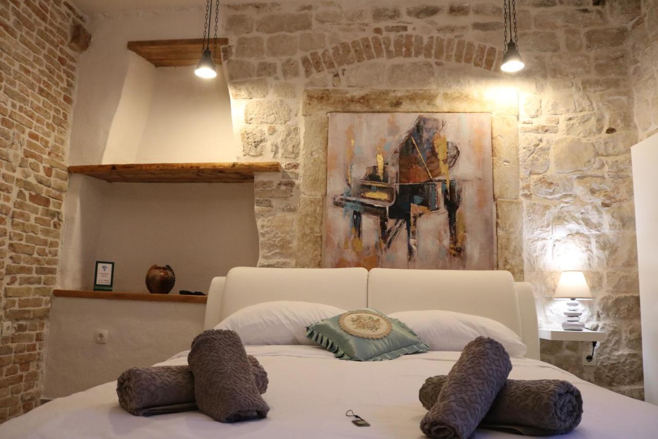 Studios Kadena Trogir - 18Th Century Stone House 外观 照片
