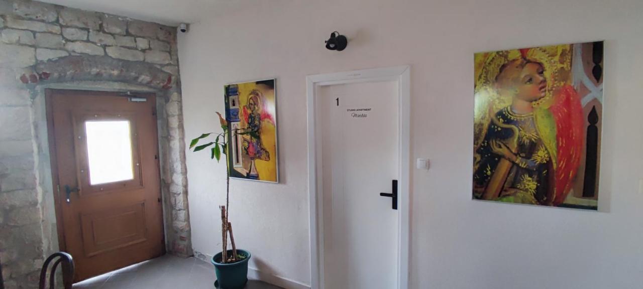 Studios Kadena Trogir - 18Th Century Stone House 外观 照片