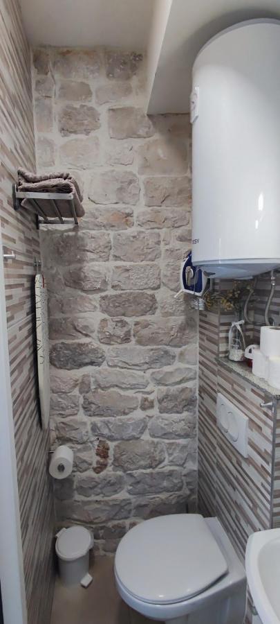 Studios Kadena Trogir - 18Th Century Stone House 外观 照片