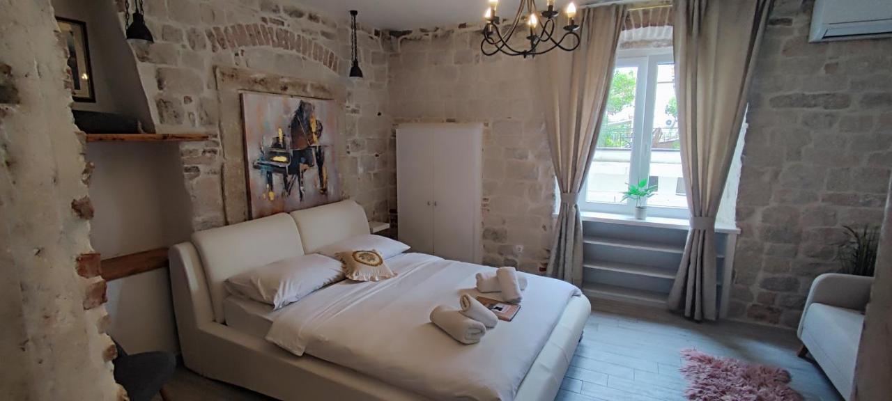 Studios Kadena Trogir - 18Th Century Stone House 外观 照片