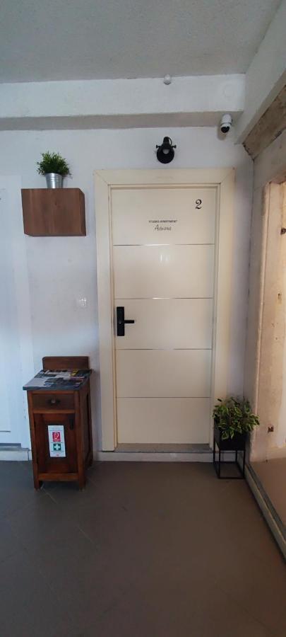 Studios Kadena Trogir - 18Th Century Stone House 外观 照片