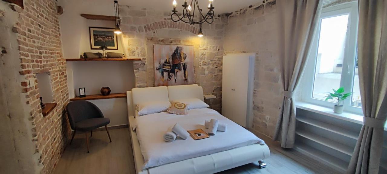 Studios Kadena Trogir - 18Th Century Stone House 外观 照片