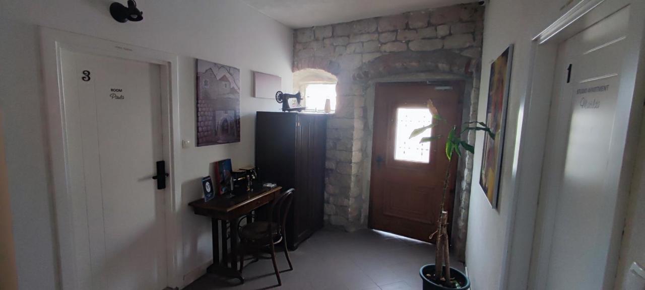 Studios Kadena Trogir - 18Th Century Stone House 外观 照片