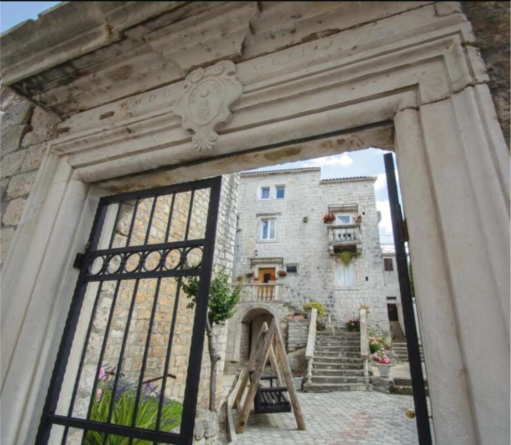 Studios Kadena Trogir - 18Th Century Stone House 外观 照片
