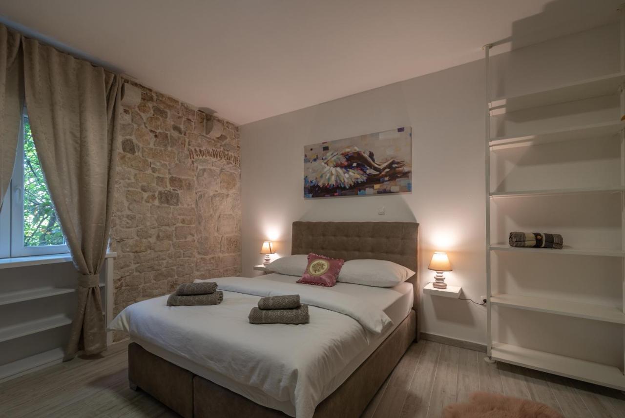 Studios Kadena Trogir - 18Th Century Stone House 外观 照片